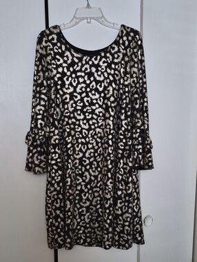 Signature by Robbie Bee Black and Gold Leopard Knit Dress
